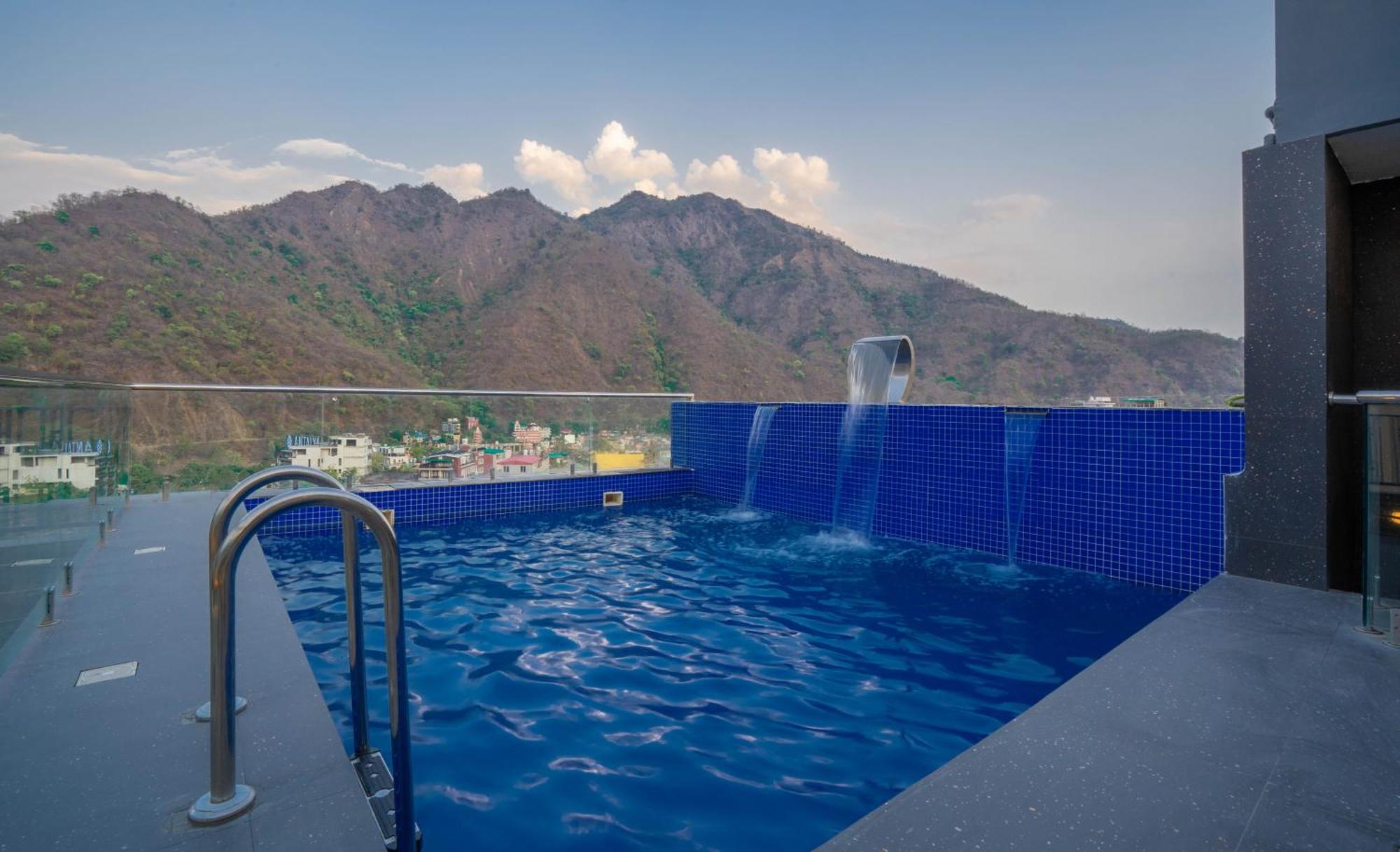 Perfectstayz Laxmi Heritage Rishikesh Exterior photo