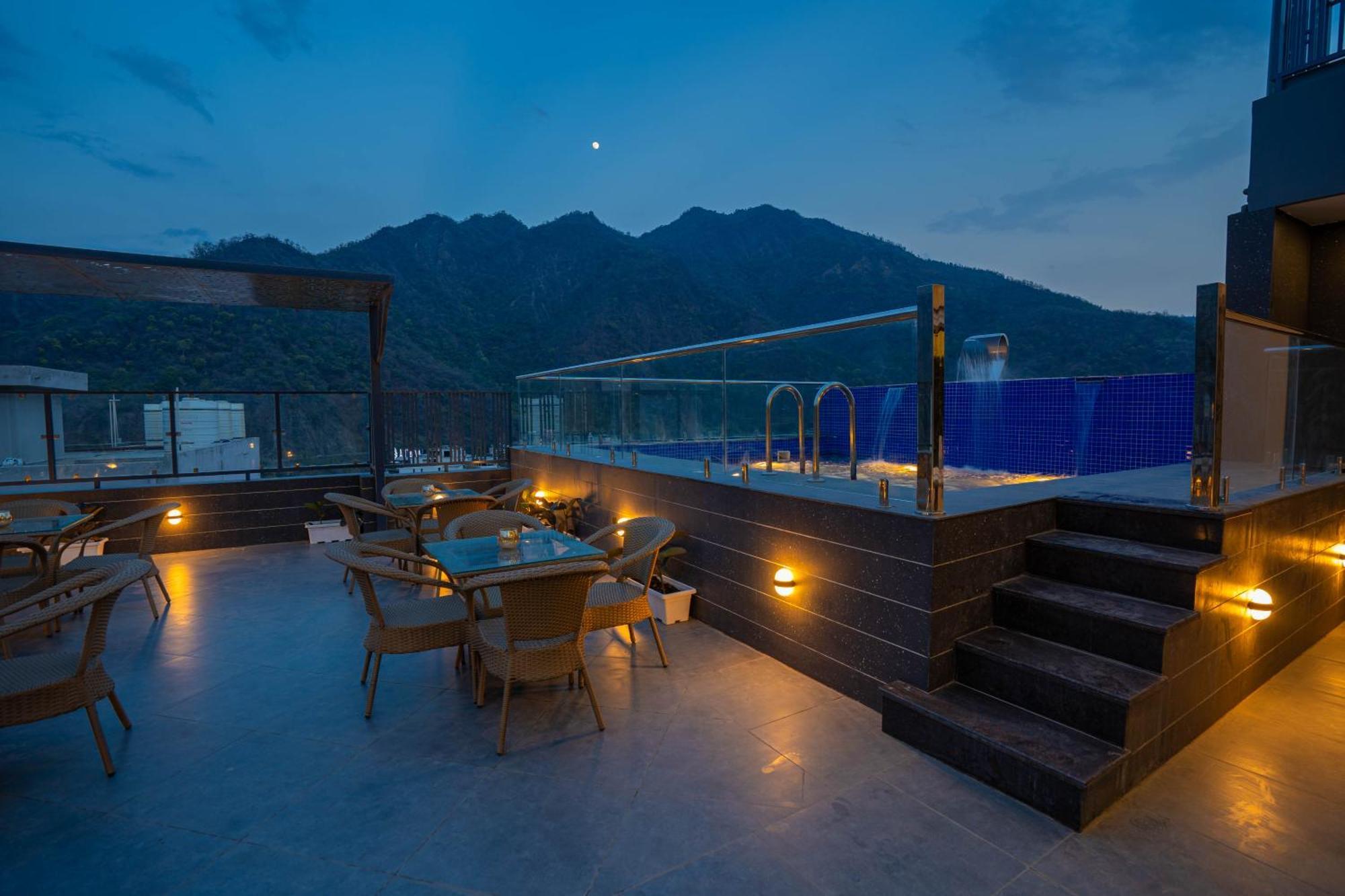 Perfectstayz Laxmi Heritage Rishikesh Exterior photo